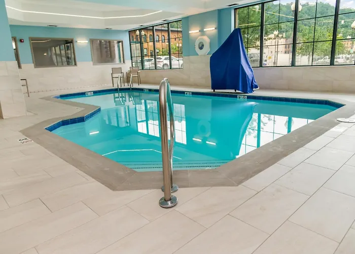 Hotel Express & Pittsburgh-south Side By Ihg