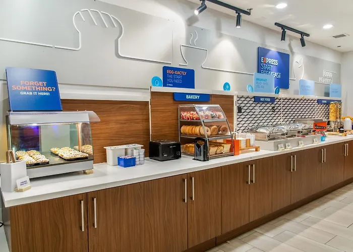 Express & Pittsburgh-south Side By Ihg Hotel