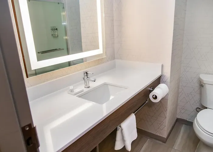 Hotel Express & Pittsburgh-south Side By Ihg