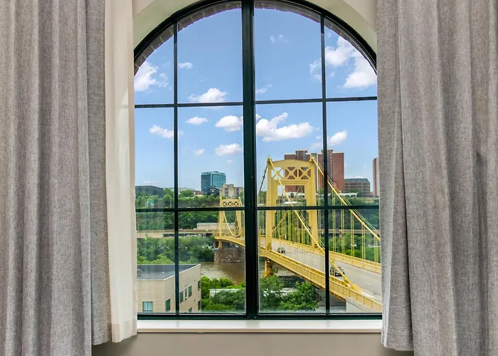 Express & Pittsburgh-south Side By Ihg Pittsburgh