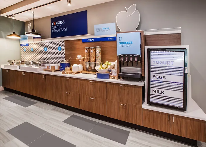 Express & Pittsburgh-south Side By Ihg Hotel