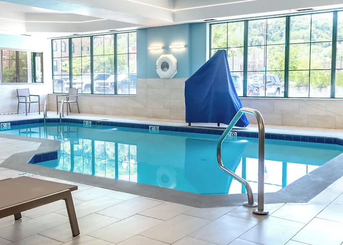 Express & Pittsburgh-south Side By Ihg Hotel Pittsburgh